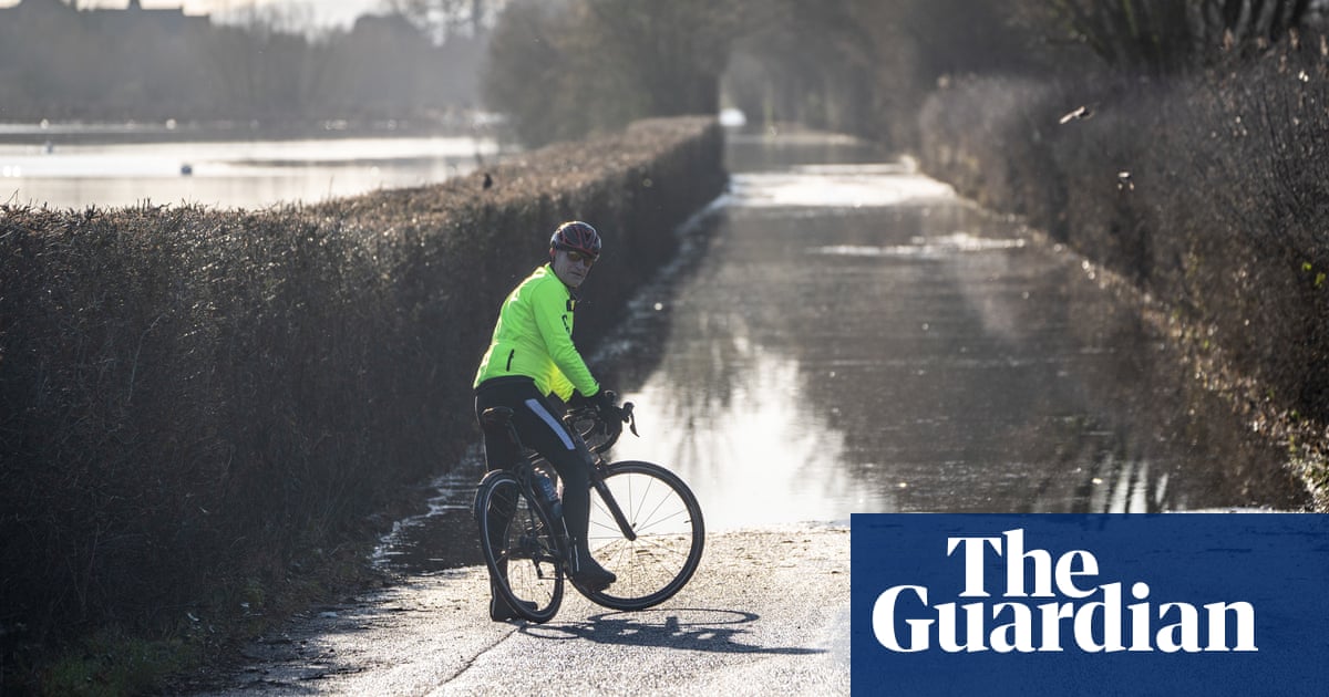 UK weather: homes evacuated as rain and wind continue to batter England and Wales - Today news