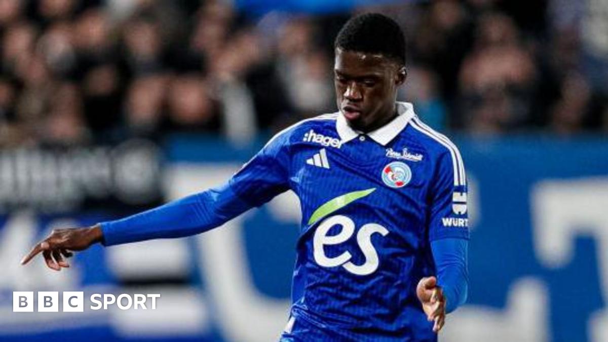 Mamadou Sarr: Chelsea agree £11.9m cope with Strasbourg for French defender