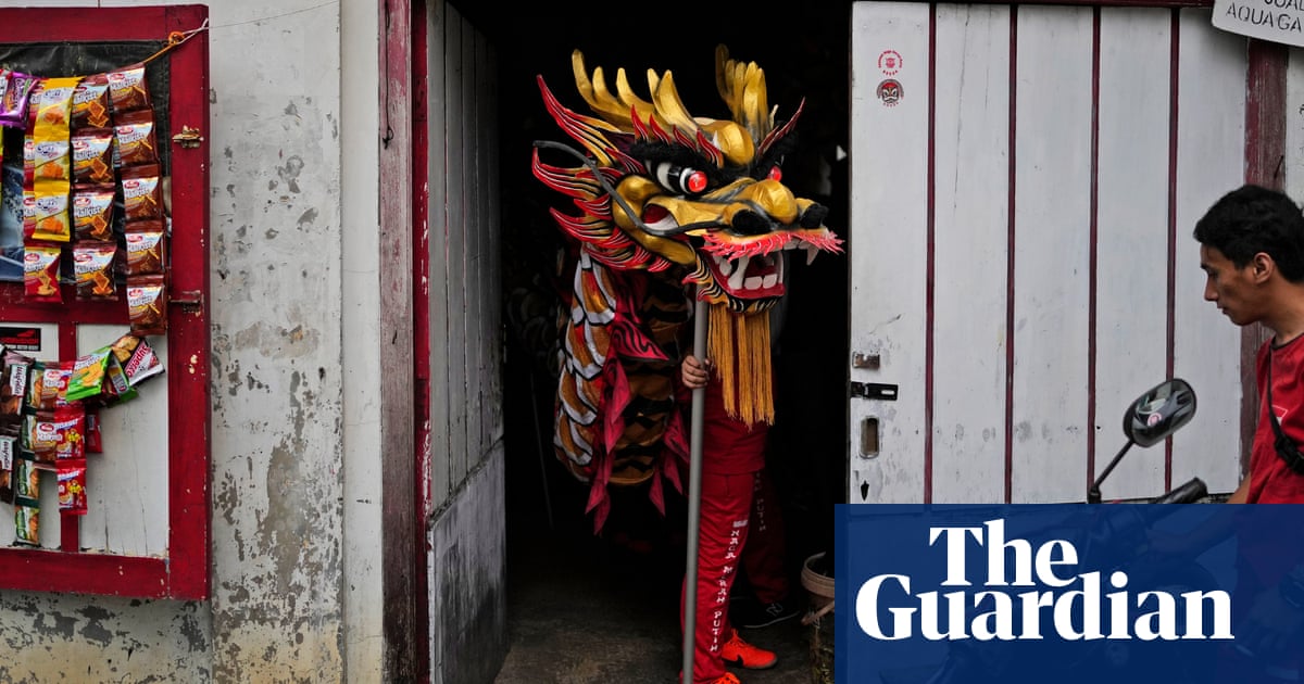 Indonesia’s dragon dance club beats the drum for the lunar new year – in pictures - Today news