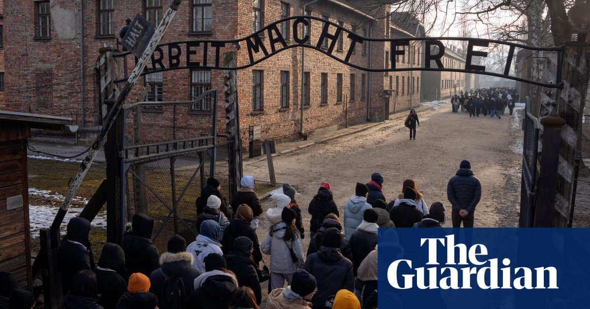 Among monarchs and presidents, focus of Auschwitz anniversary is on 50 survivors - Today news