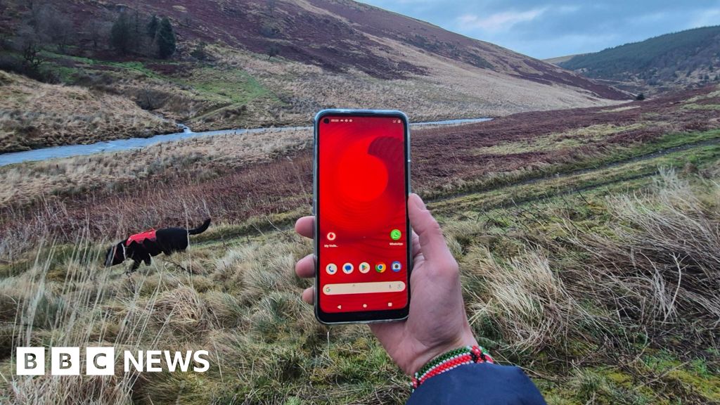 UK's first video name through satellite tv for pc comprised of Welsh mountain