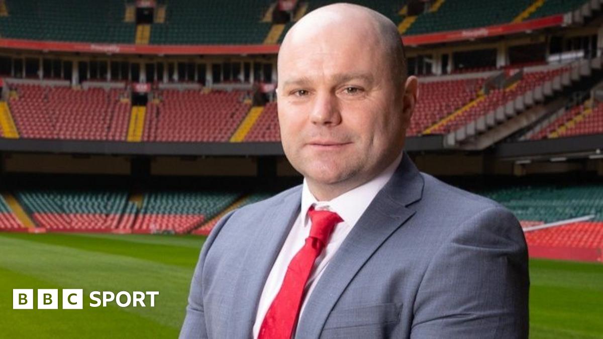 Sean Lynn named Wales ladies's new head coach