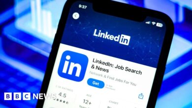 LinkedIn accused of utilizing personal messages to coach AI