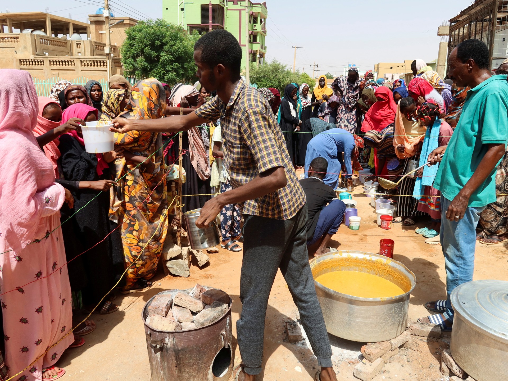 Sudanese relief workers in the capital fear reprisals from army - Today news