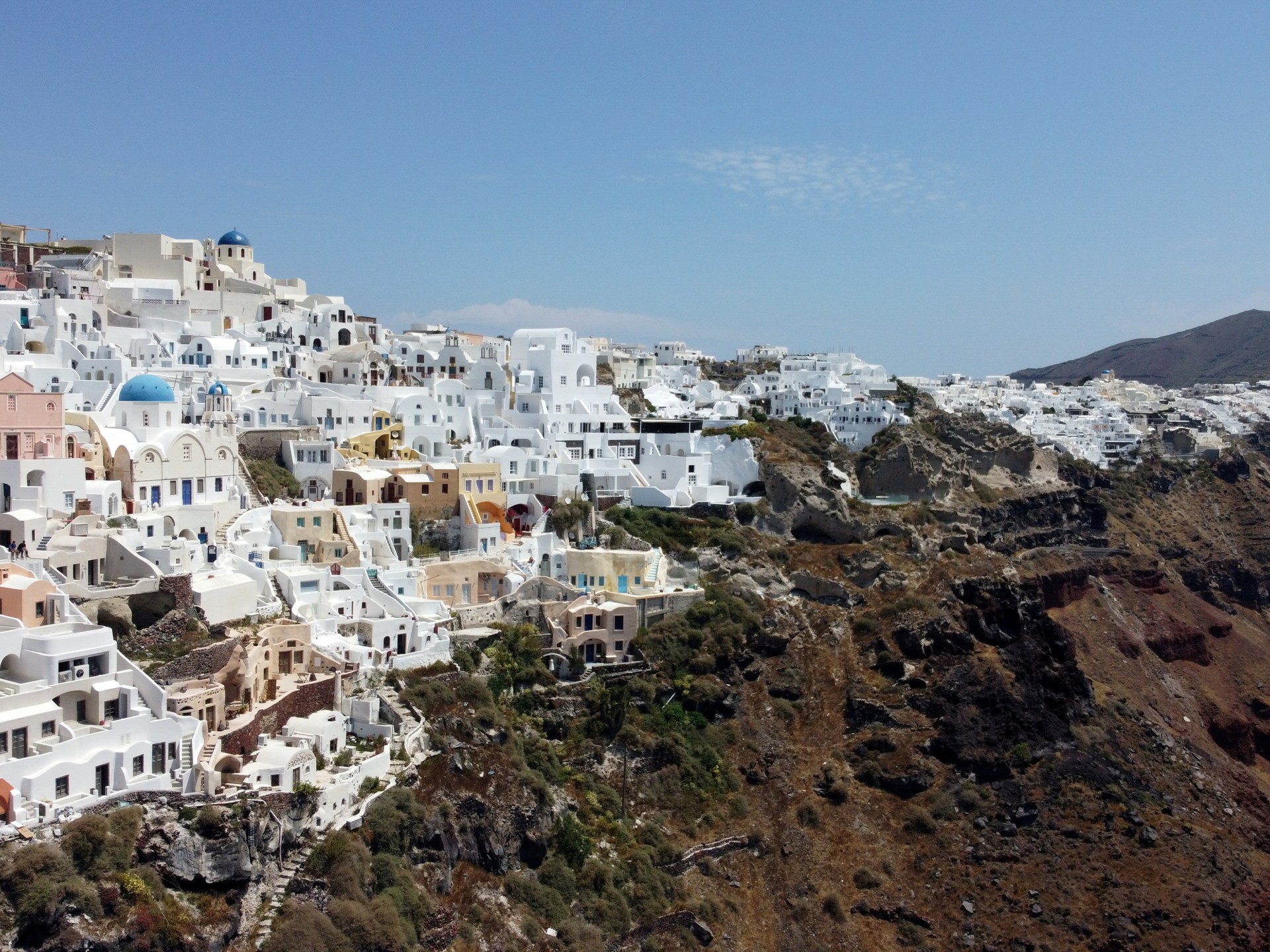 Greece’s ‘Instagram island’ of Santorini rattled by 200 earthquakes - Today news