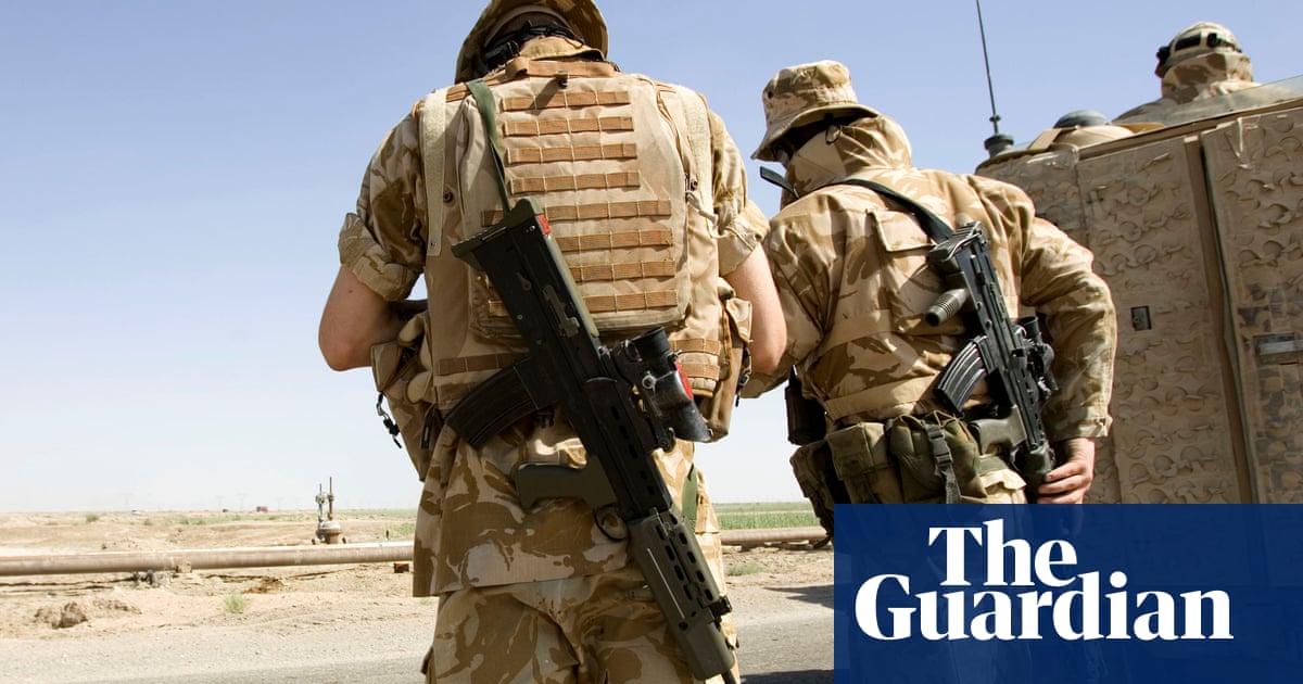 MoD urgently recalls 120,000 pieces of military body armour after cracks found - Today news