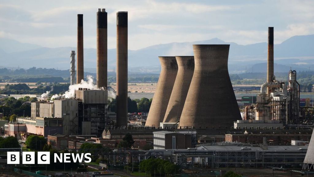 Grangemouth refinery staff sent redundancy letters - Today news