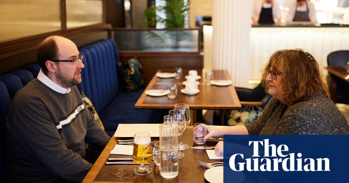 Dining across the divide: ‘He thinks politicians should be paid more – I think they should be paid less!’ - Today news