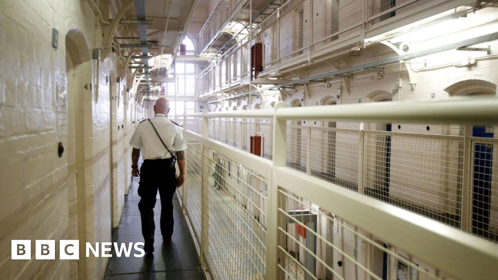 New Barlinnie prison costs double to almost £1bn - Today news