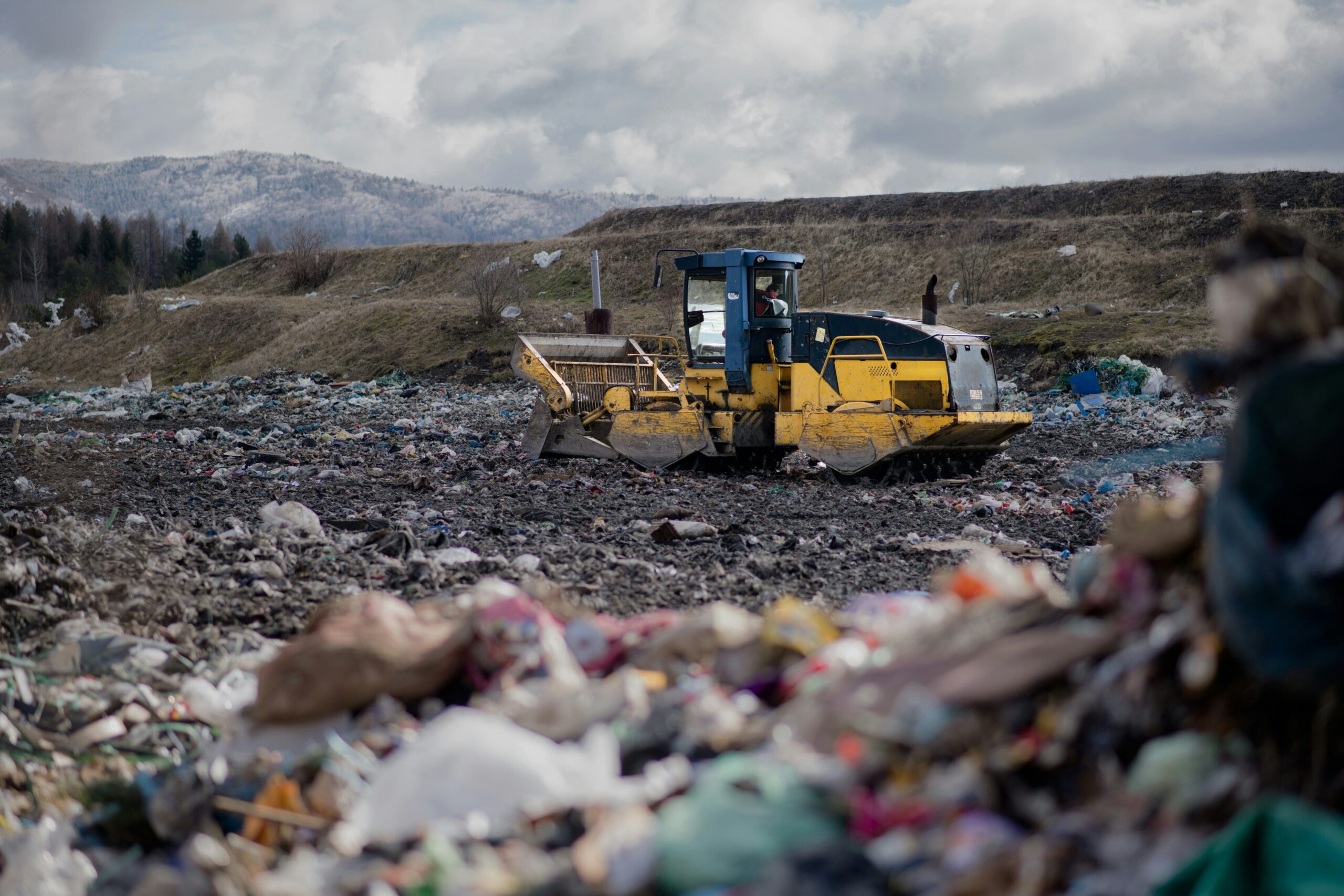 U.K. Man Wants to Buy Landfill in Search for Drive With $784M of Bitcoin (BTC): Report - Today news