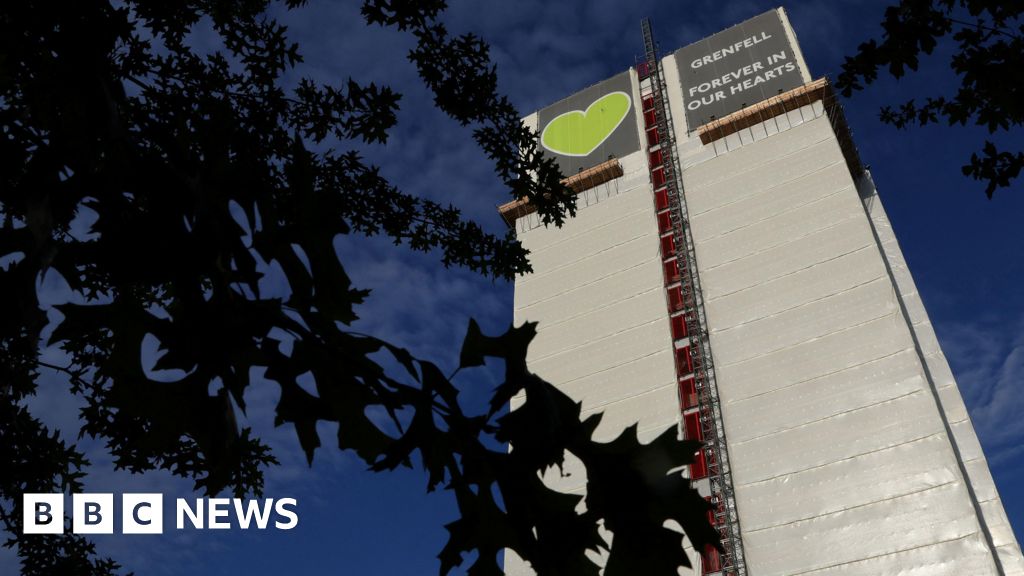 Grenfell Tower to be demolished, bereaved families told - Today news