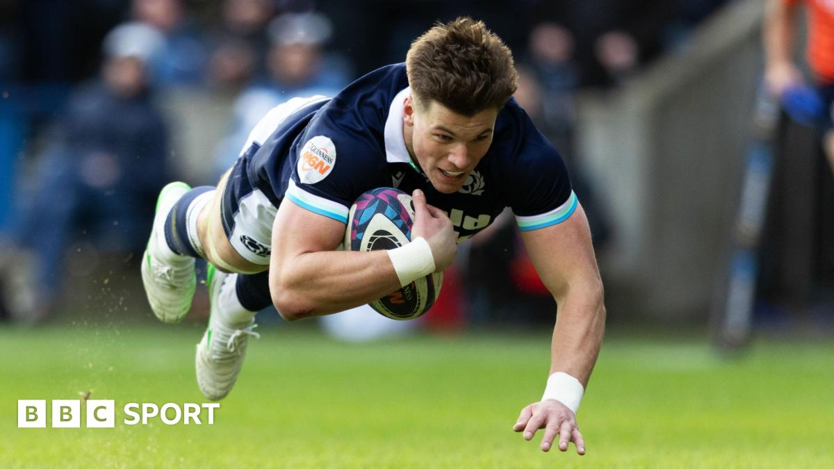 Six Nations 2025: Huw Jones makes the distinction for Scotland towards Italy