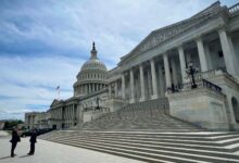 Senate's New Stablecoin Draft Doesn't Target Trump's Crypto, Tweaks Big-Tech Approach