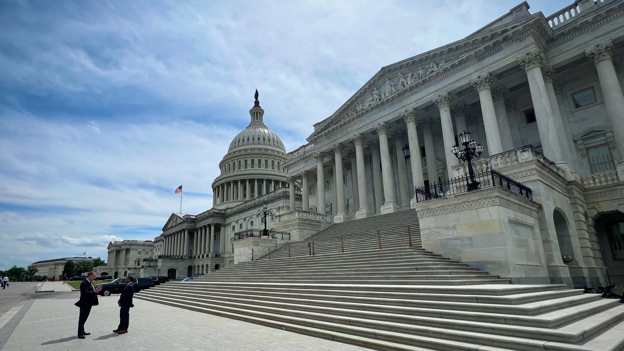 Senate's New Stablecoin Draft Does not Goal Trump's Crypto, Tweaks Large-Tech Strategy Senate's New Stablecoin Draft Doesn't Target Trump's Crypto, Tweaks Big-Tech Approach