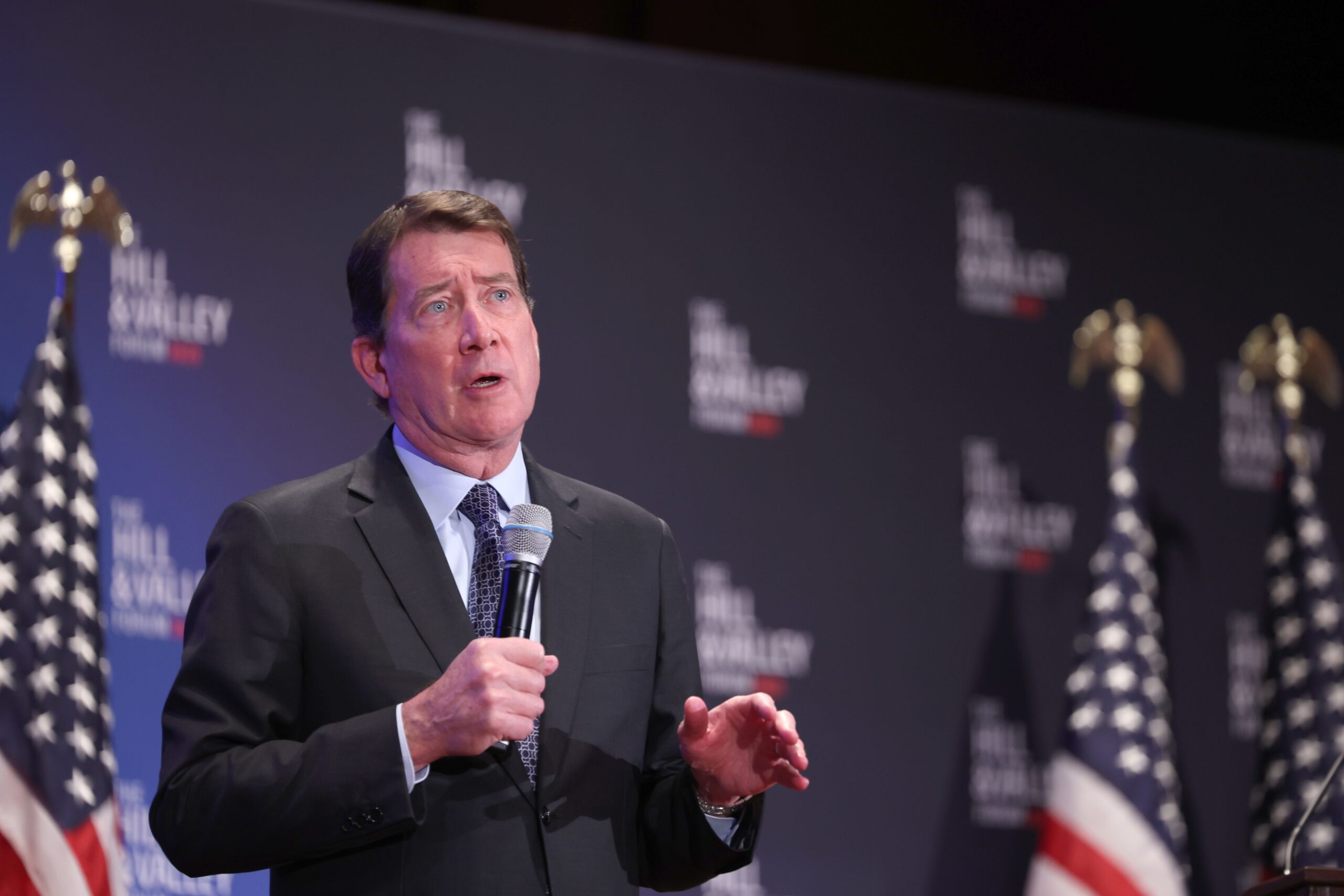 Senate Advances Stablecoin Invoice, Clearing the Approach for Last Passage Senate Advances Stablecoin Bill, Clearing the Way for Final Passage