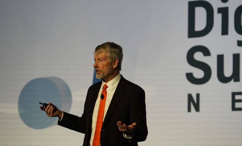 Strategy Chair Michael Saylor Shares ‘21 Ways to Wealth’ in Vegas Keynote