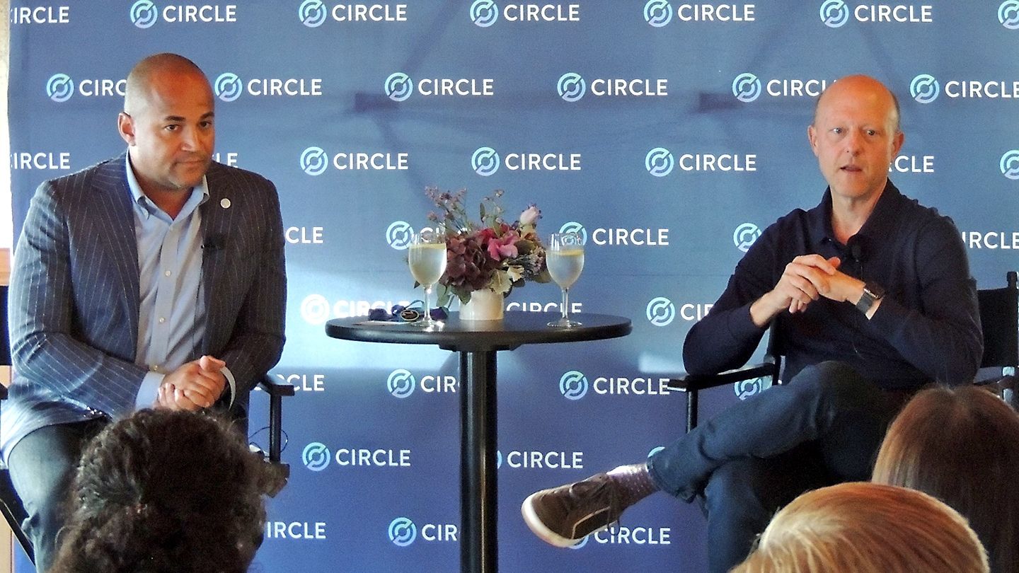 Circle Has Explored Potential $5B Sale to Coinbase or Ripple As a substitute of IPO: Report Circle Has Explored Potential $5B Sale to Coinbase or Ripple Instead of IPO: Report