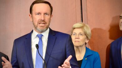 In Final Days of Senate Stablecoin Debate, Trump's Crypto Ties to Remain in Spotlight