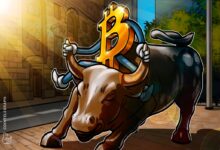 Bitcoin Price Stagnant As Long-Term Holders Sell To Institutions