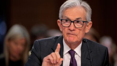 BTC at $104K as Fed Expects Weaker Growth, Higher Inflation