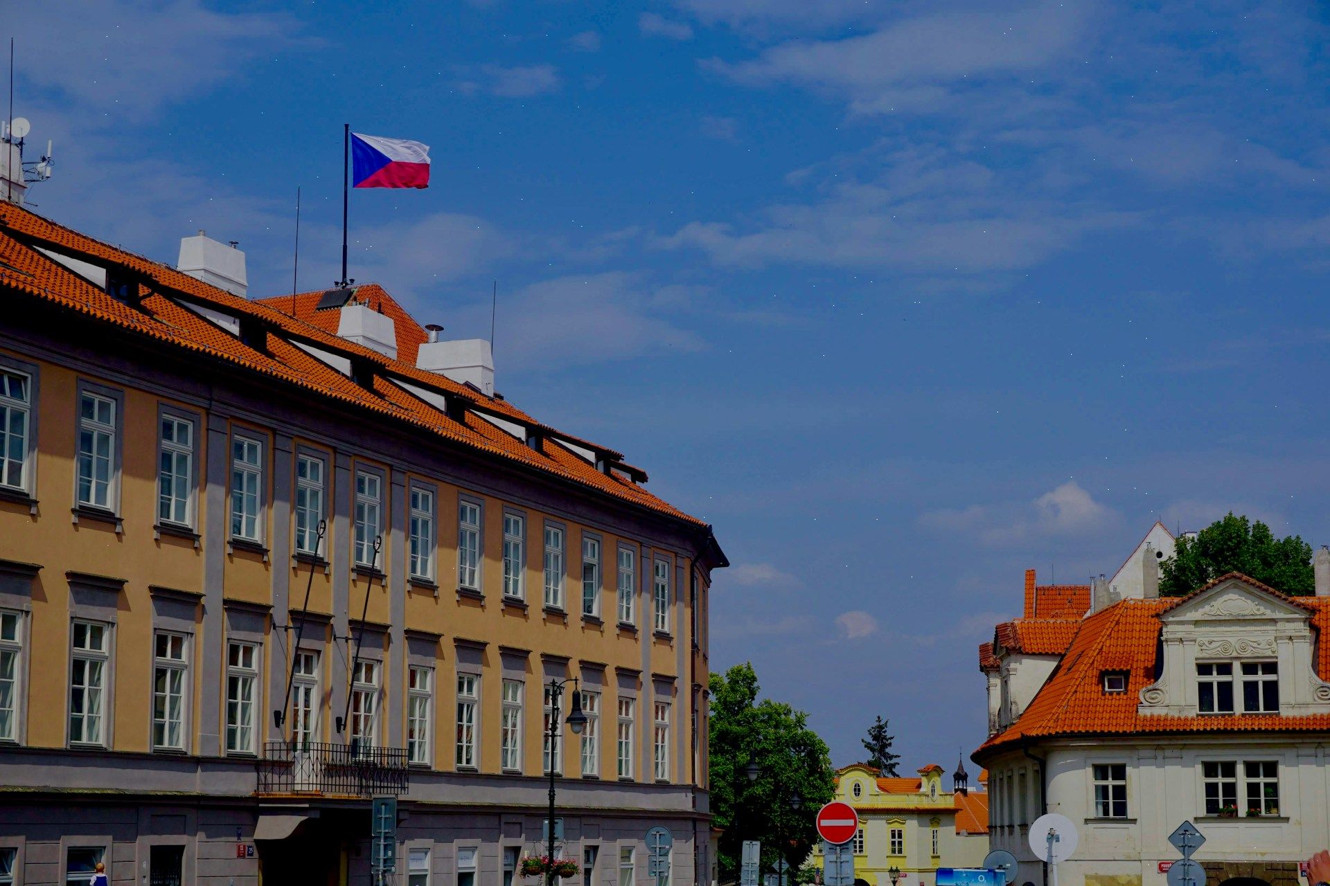 Czech Authorities Survives No-Confidence Vote Over $45M Bitcoin Donation Czech Government Survives No-Confidence Vote Over $45M Bitcoin Donation