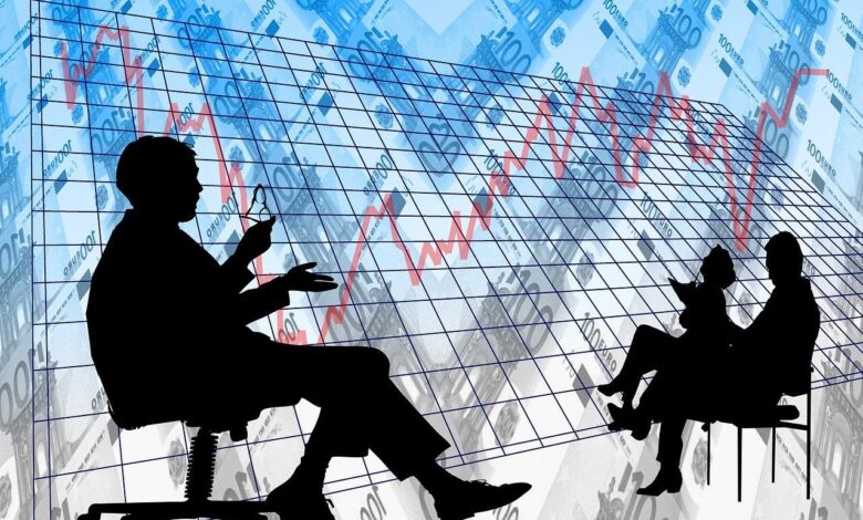 Bitcoin Cash-Bitcoin Ratio Smashes Triangle Pattern; HYPE Rally May Be Over