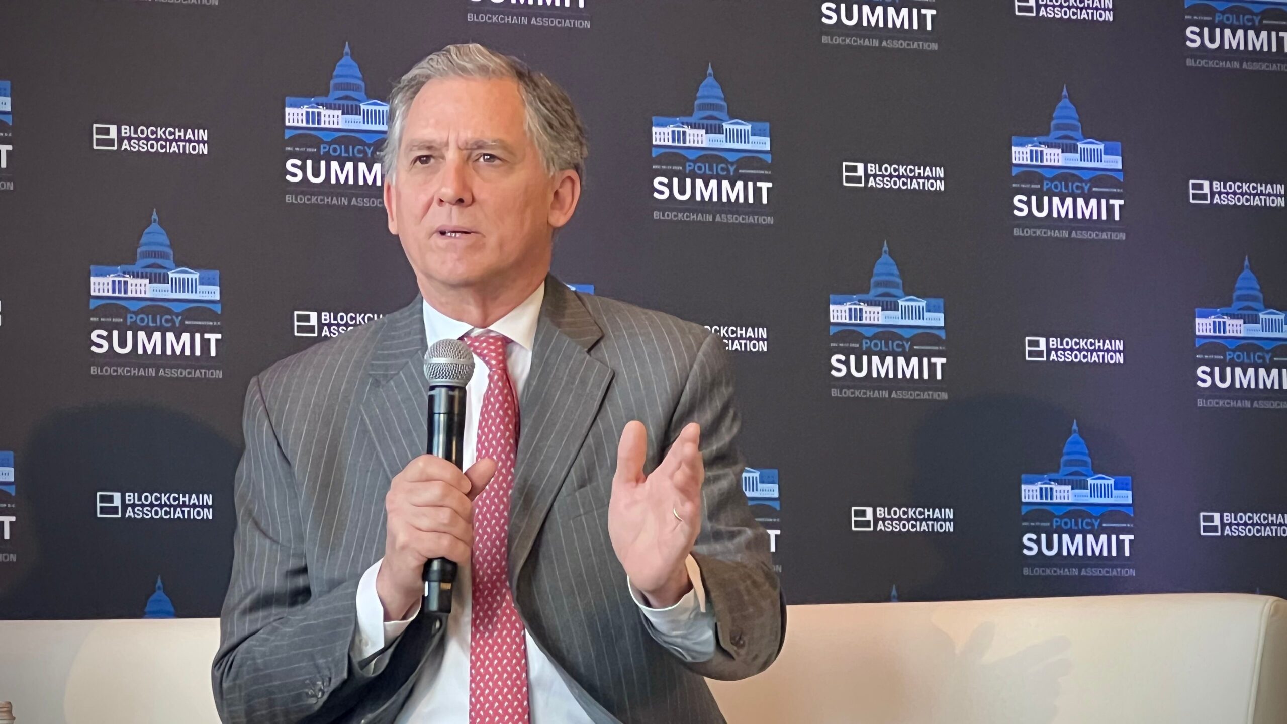 As Trump Requires Fast Stablecoin Invoice Passage, Key Lawmaker Hints at Extra Talks As Trump Calls for Rapid Stablecoin Bill Passage, Key Lawmaker Hints at More Talks