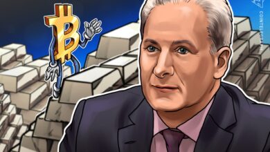Bitcoin Hits $118K: Critics Warn, Bulls Reload