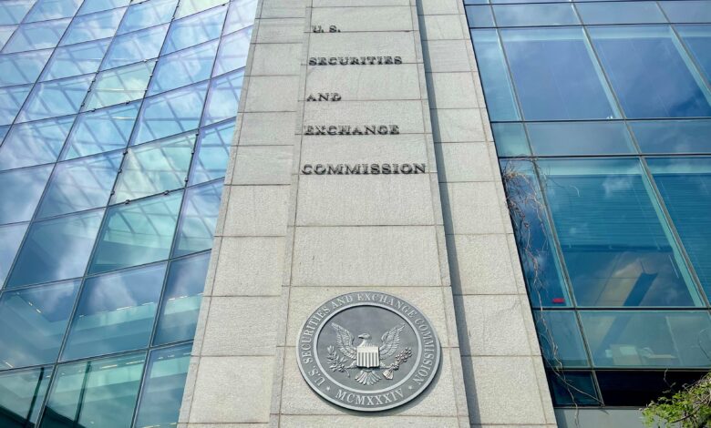 SEC Halts Grayscale Large Cap Fund Approval for 'Review'