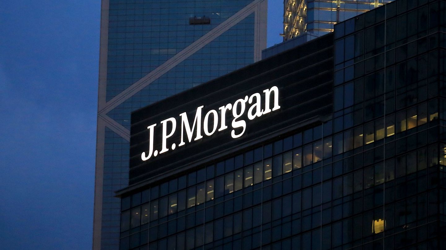JP Morgan’s Kinexys Assessments Tokenized Carbon Credit with S&P World JP Morgan’s Kinexys Tests Tokenized Carbon Credits with S&P Global