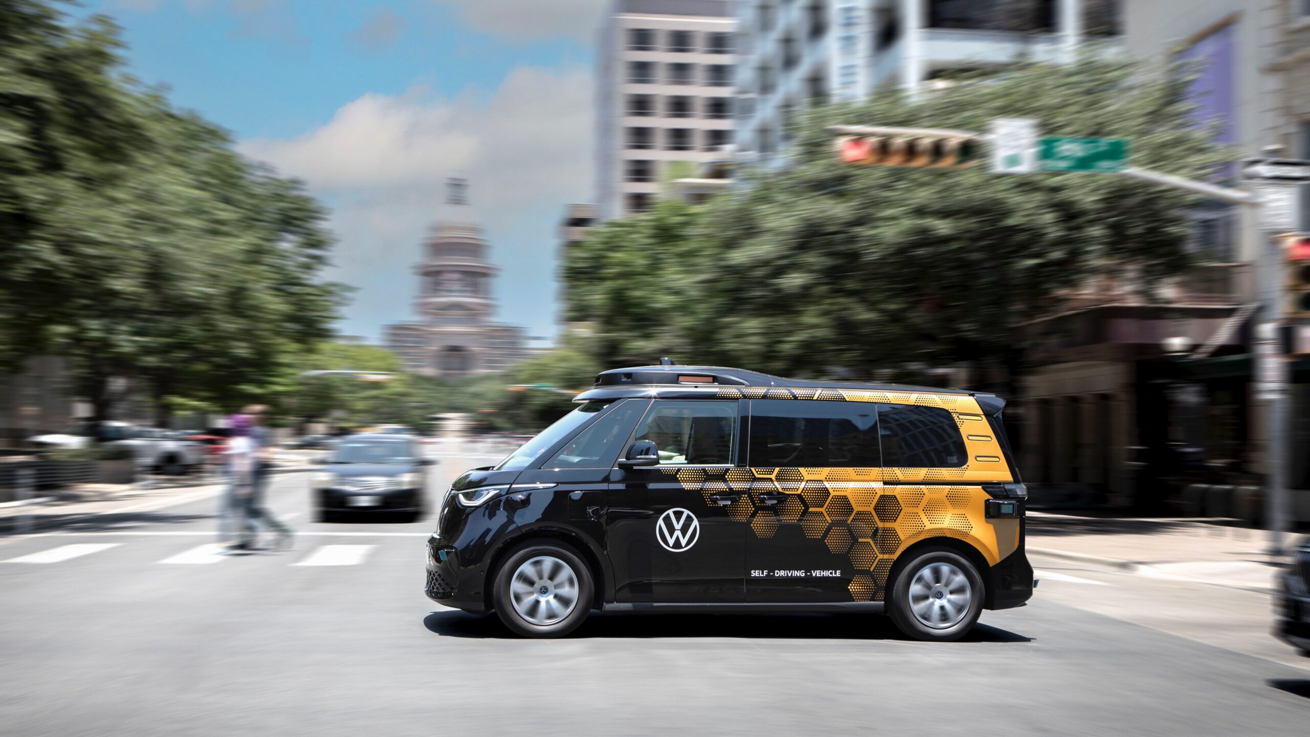 Volkswagen Faucets Solana-Primarily based DePIN Undertaking Hivemapper's Bee Maps for Driverless Information Volkswagen Taps Solana-Based DePIN Project Hivemapper's Bee Maps for Driverless Data