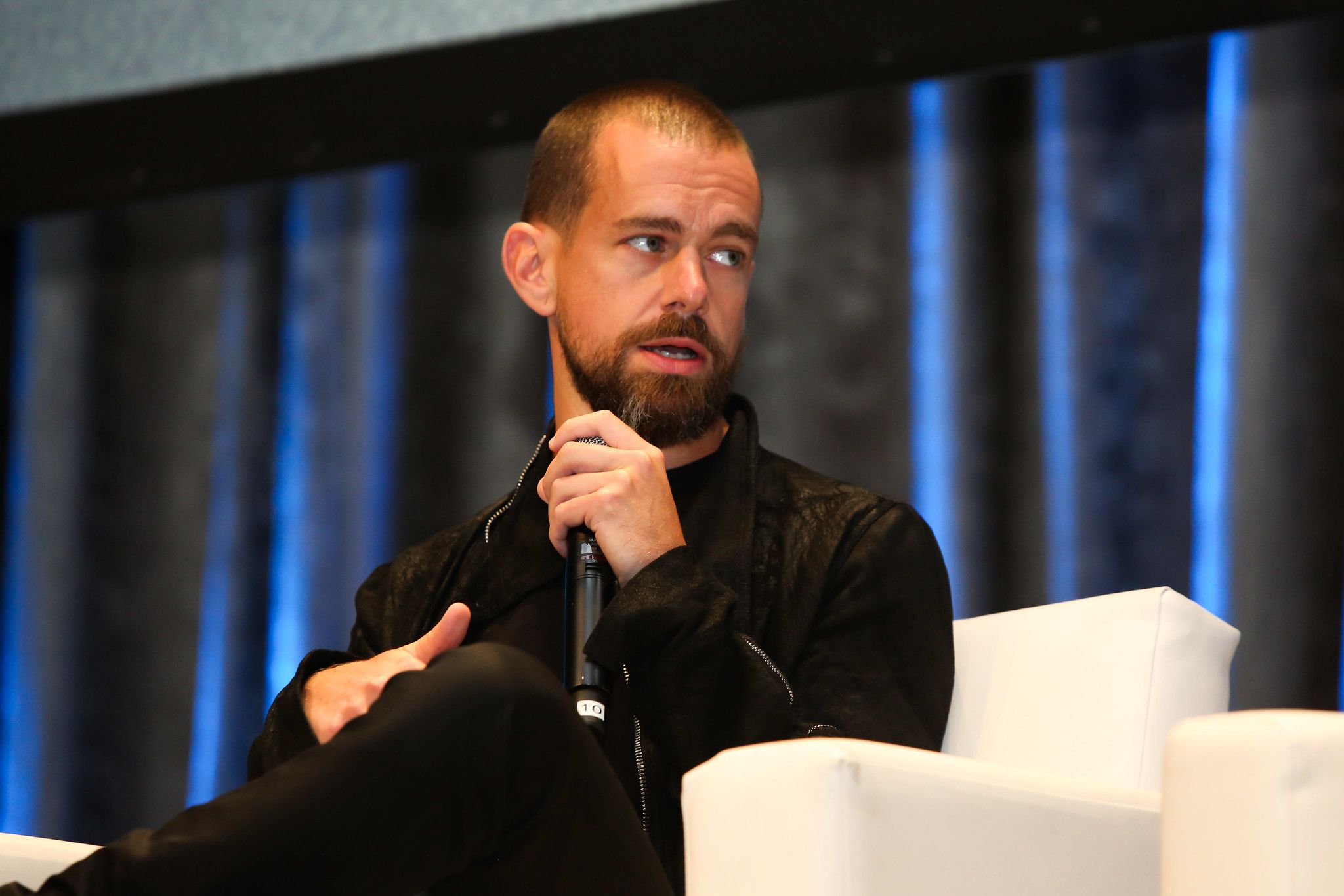 Offline, Encrypted Messaging Impressed by Bitcoin Offline, Encrypted Messaging Inspired by Bitcoin