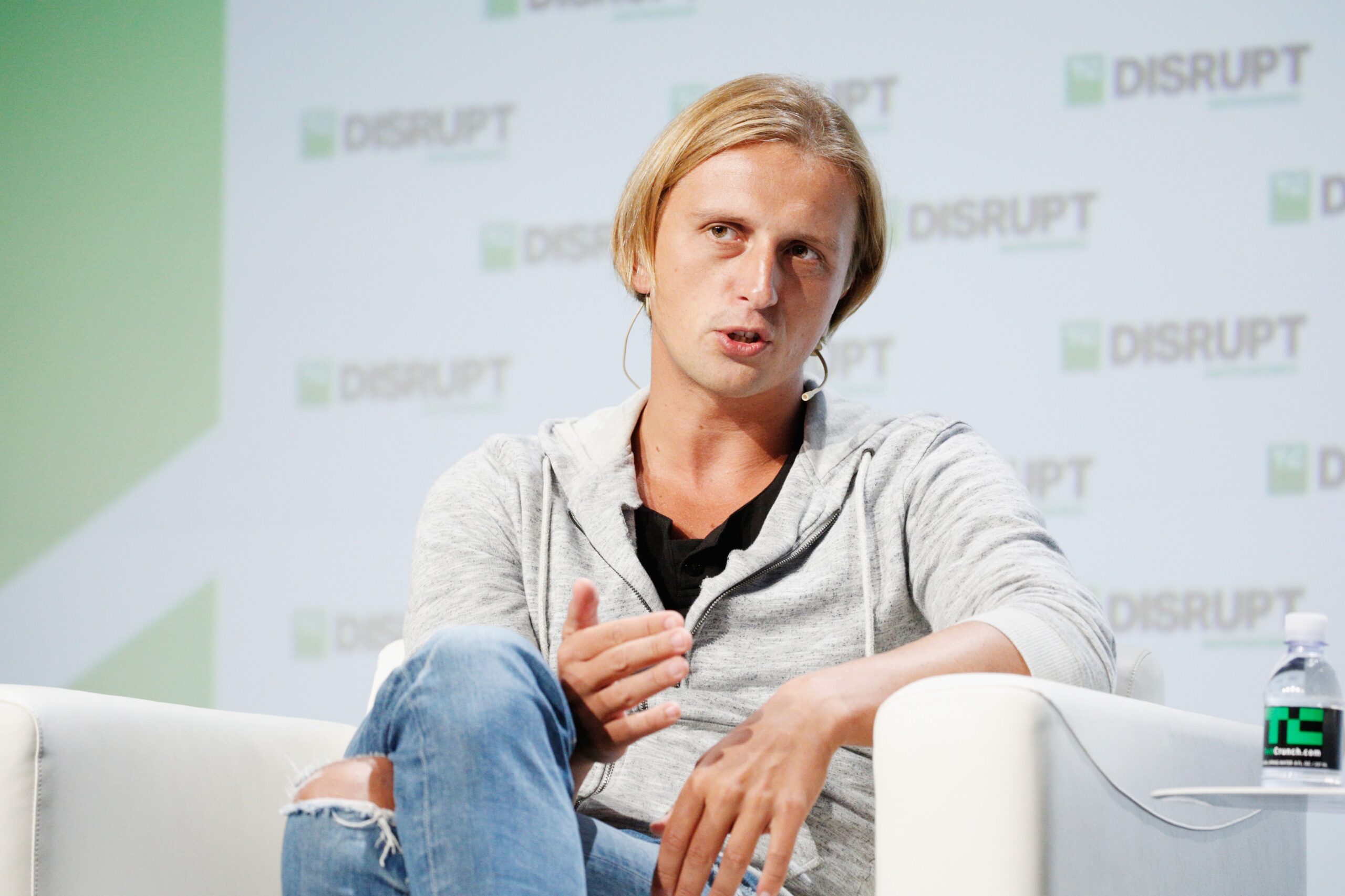 Revolut Seeks $1B in New Funding at $65B Valuation: FT Revolut Seeks $1B in New Funding at $65B Valuation: FT
