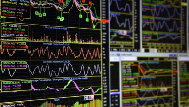 3 Reasons Bitcoin May Consolidate in $120K-$130K Range; XRP MACD Flips Bull