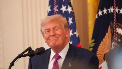 Donald Trump Signs Order Letting Crypto Into 401(k) Retirement Plans